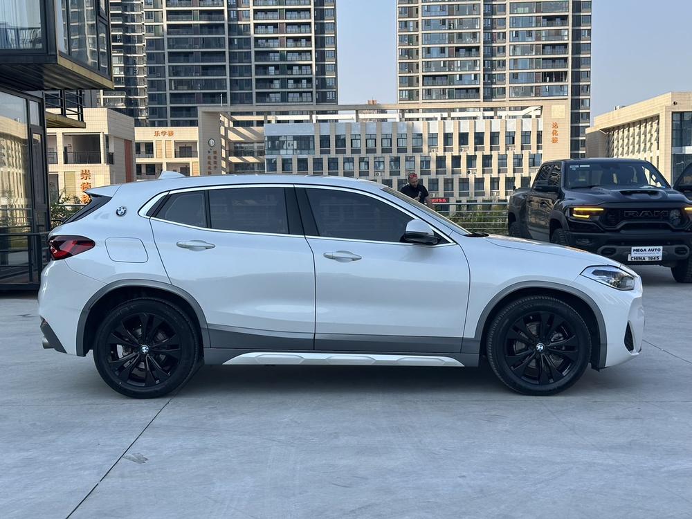 BMW BMW X2