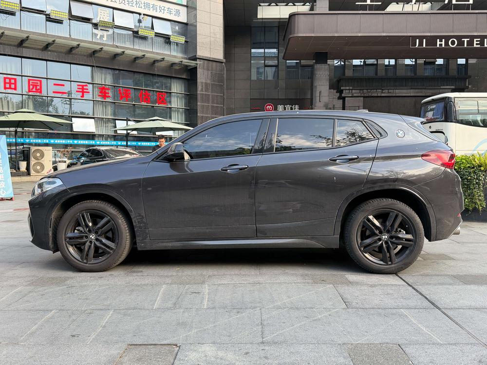 BMW BMW X2