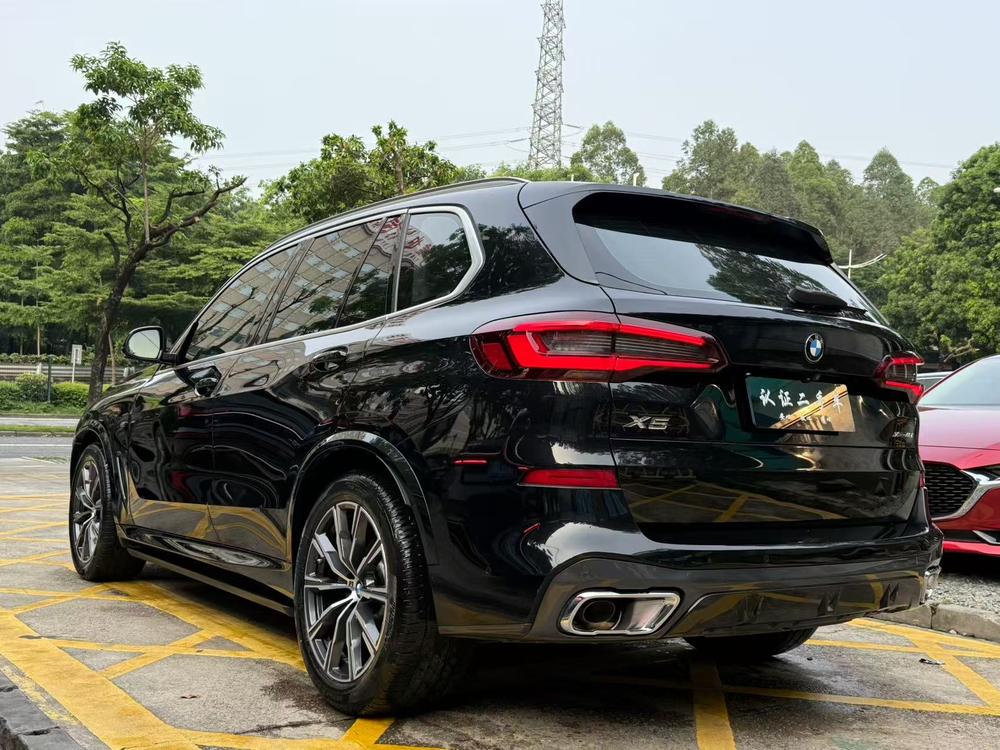 BMW BMW X5 (Import)