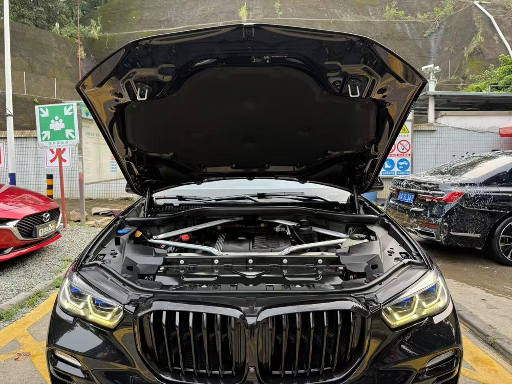 BMW BMW X5 (Import)