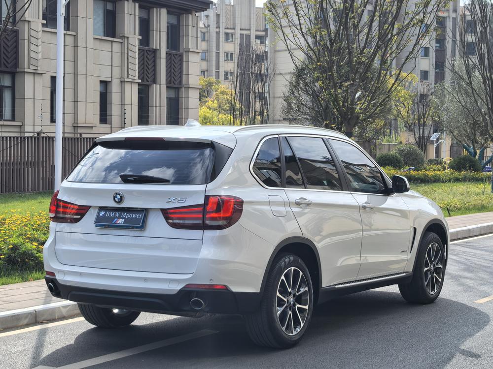 BMW BMW X5 (Import)