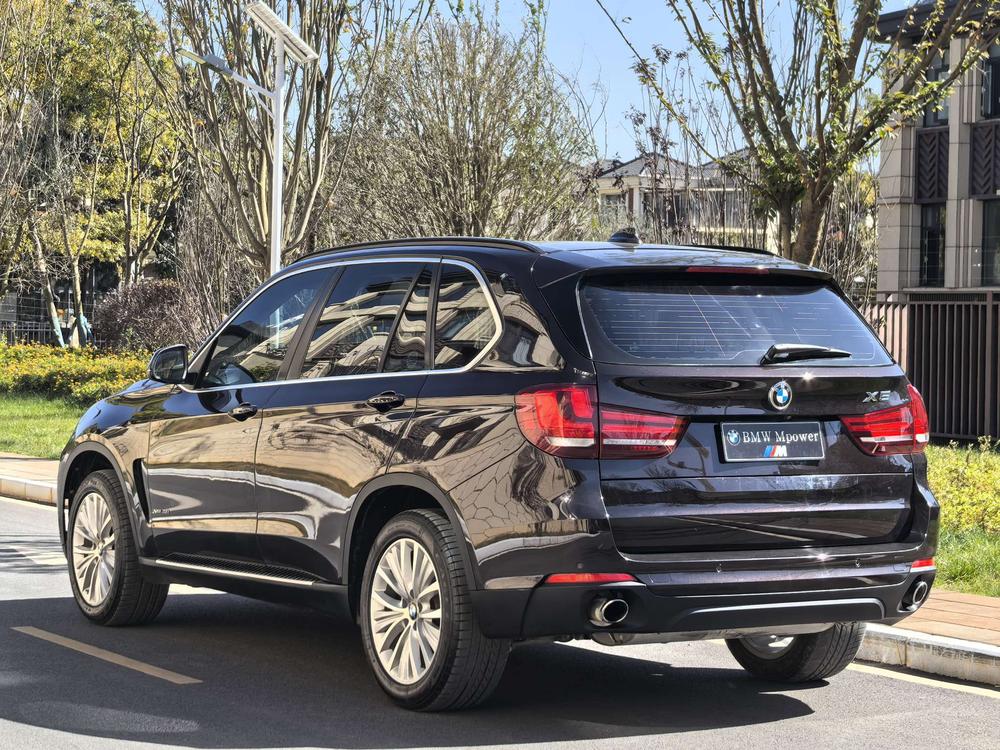 BMW BMW X5 (Import)
