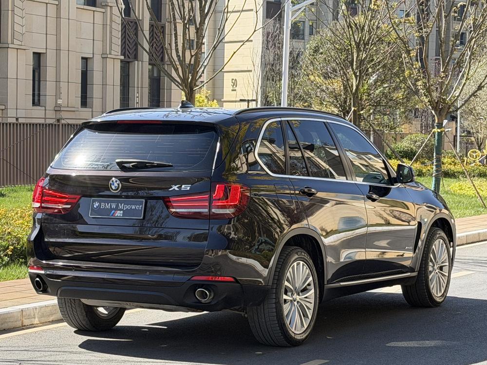 BMW BMW X5 (Import)