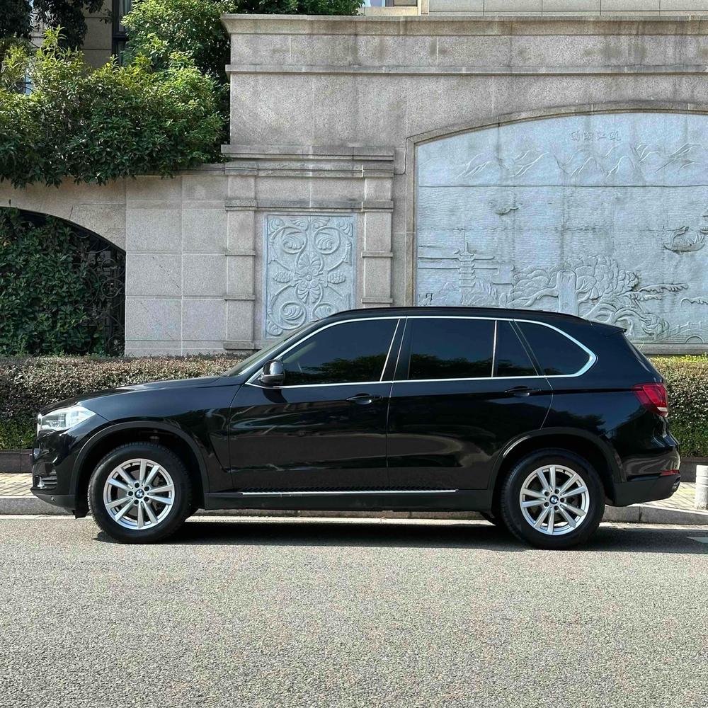 BMW BMW X5 (Import)