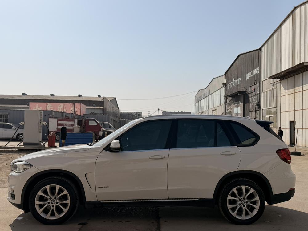 BMW BMW X5 (Import)