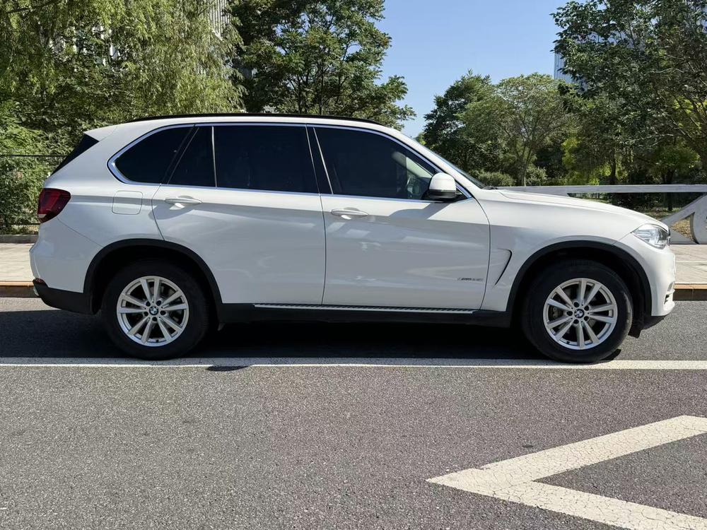 BMW BMW X5 (Import)