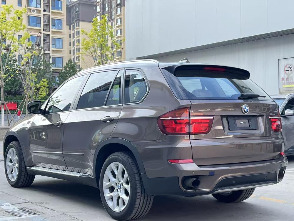 BMW BMW X5 (Import)