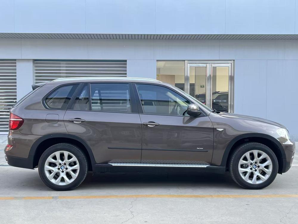 BMW BMW X5 (Import)