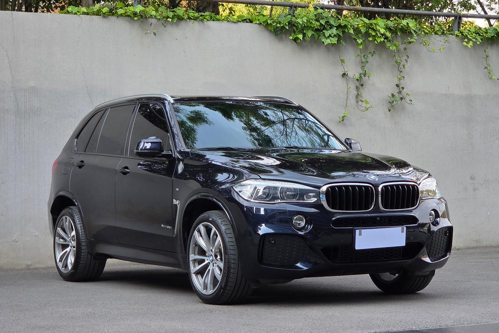 BMW BMW X5 (Import)