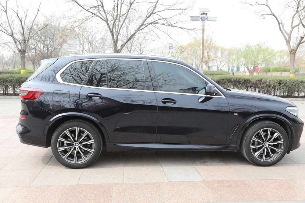 BMW BMW X5 (Import)