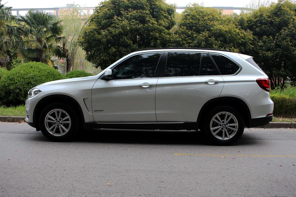 BMW BMW X5 (Import)