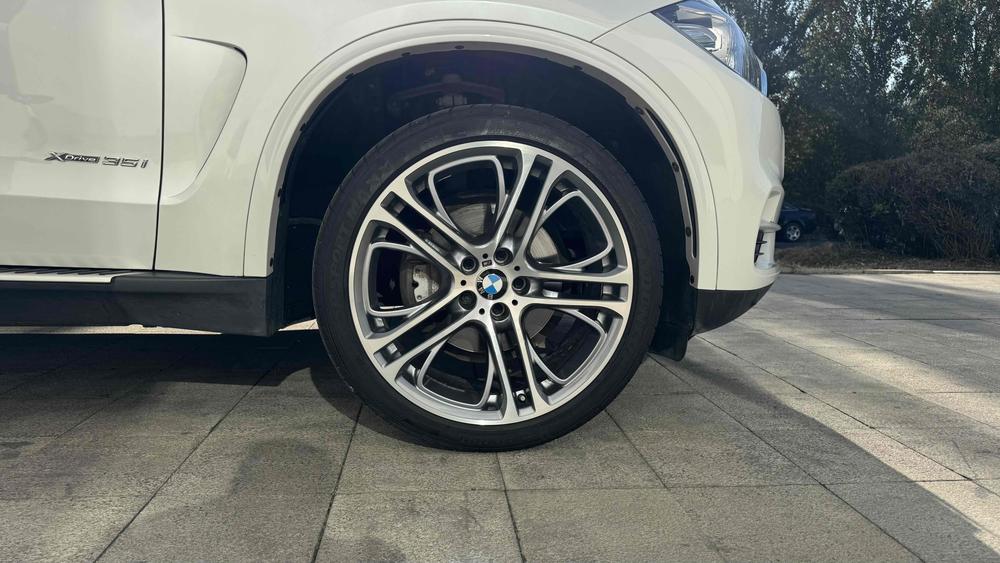 BMW BMW X5 (Import)