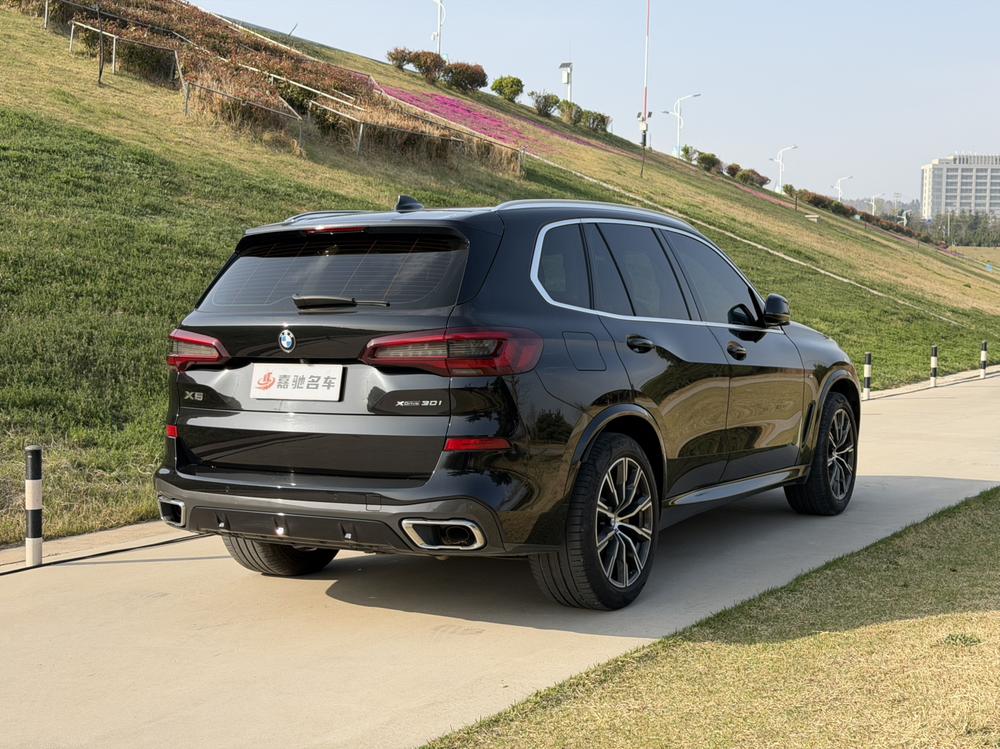 BMW BMW X5 (Import)