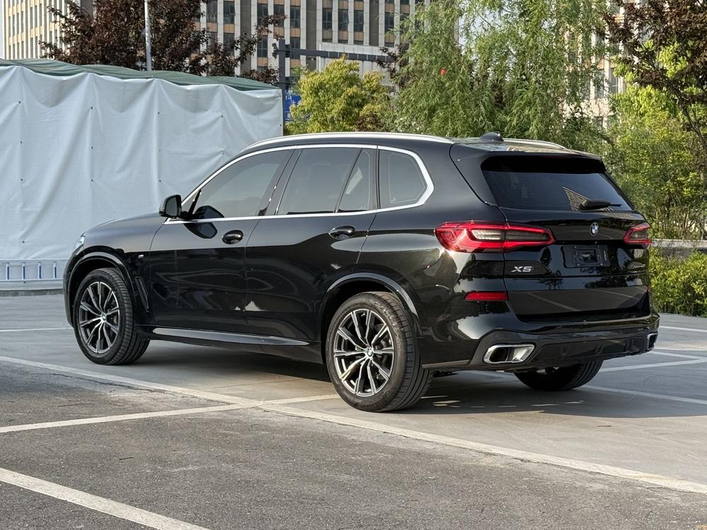 BMW BMW X5 (Import)
