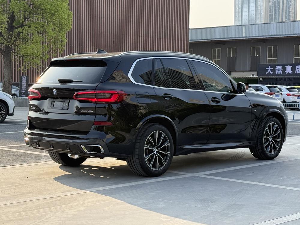 BMW BMW X5 (Import)