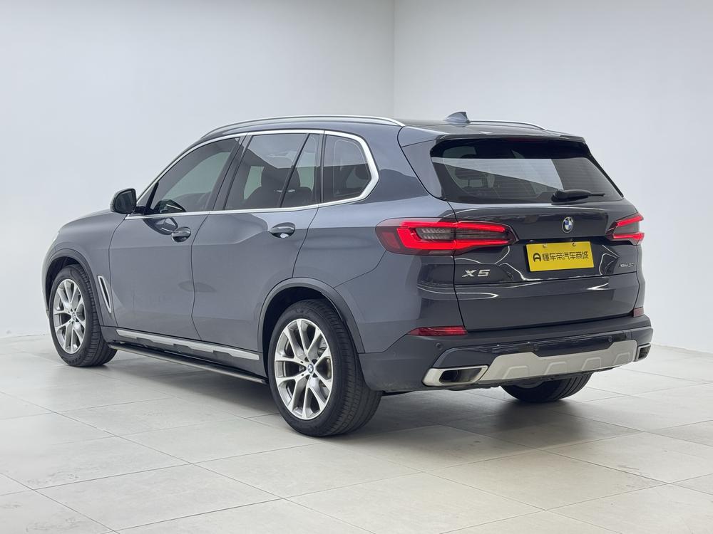 BMW BMW X5 (Import)