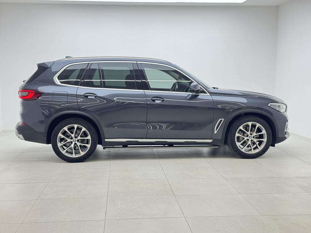 BMW BMW X5 (Import)