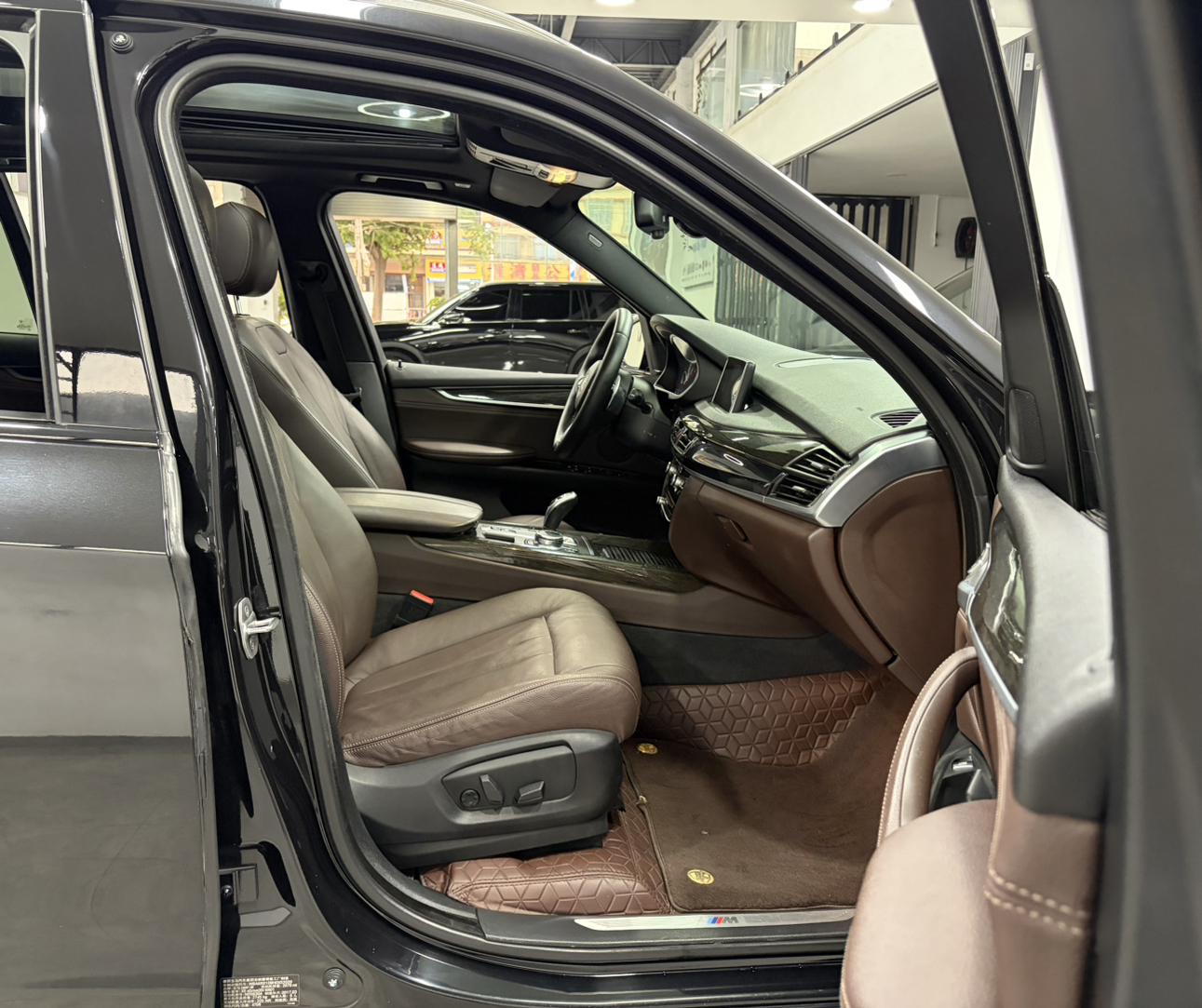 BMW BMW X5 (Import)