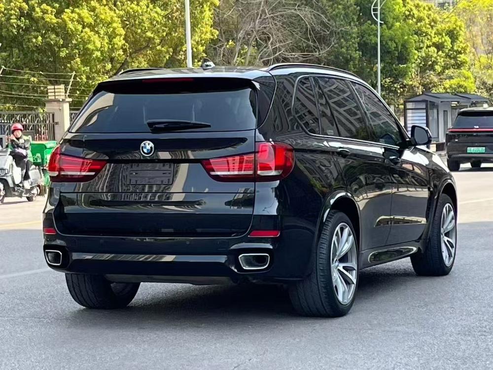 BMW BMW X5 (Import)