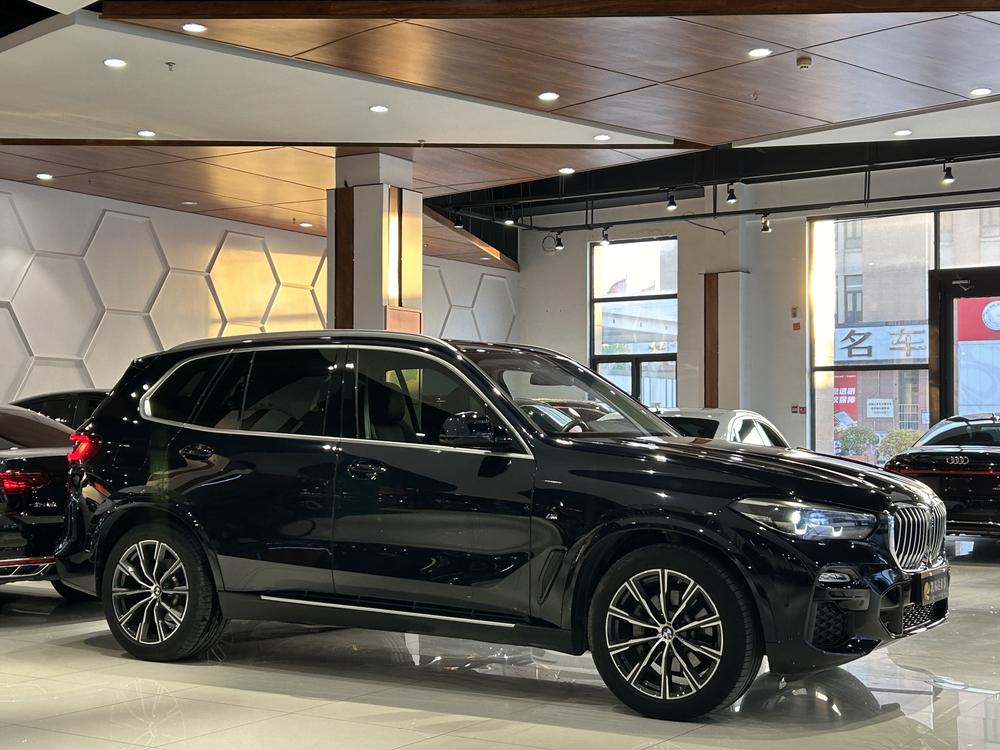 BMW BMW X5 (Import)
