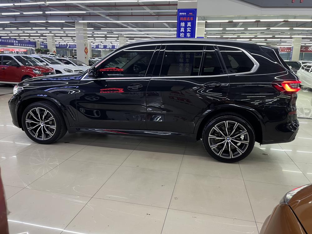 BMW BMW X5 (Import)