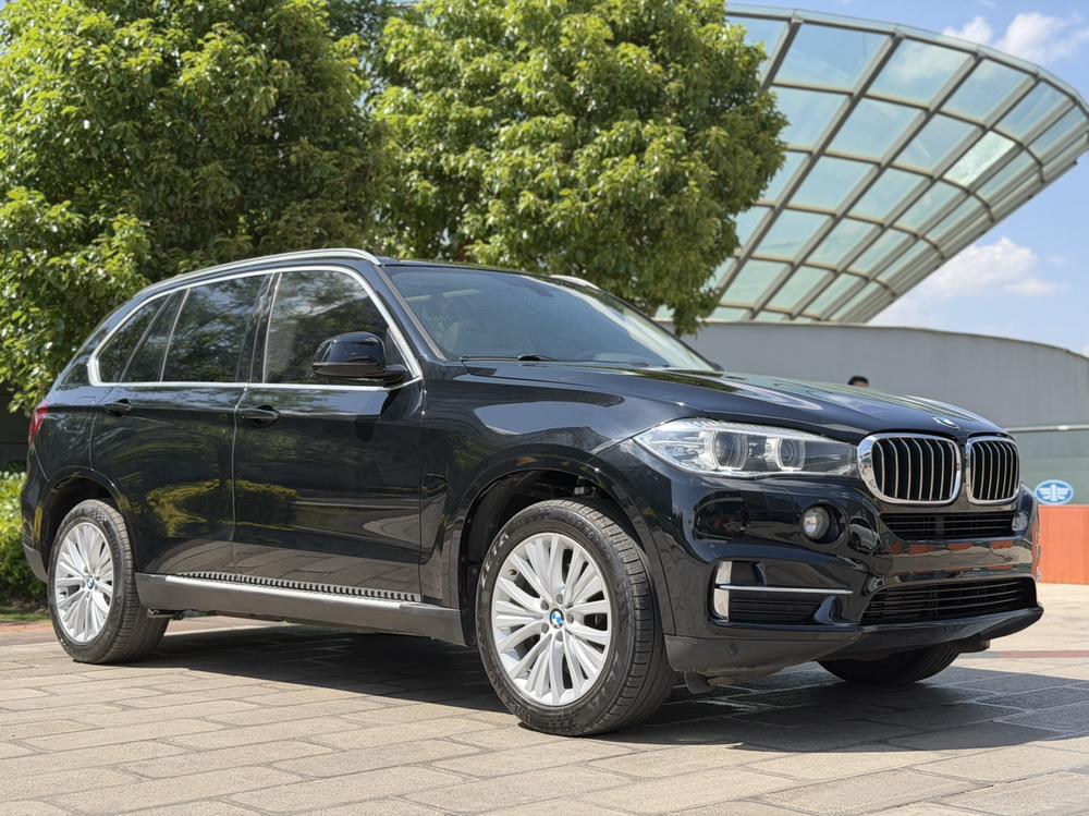 BMW BMW X5 (Import)