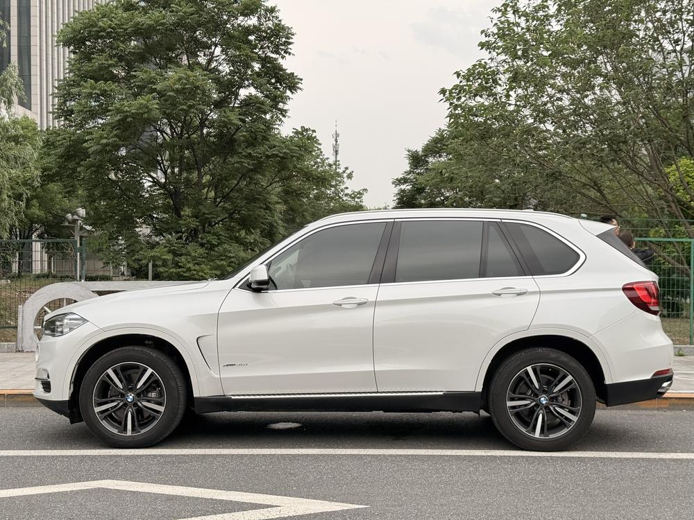 BMW BMW X5 (Import)
