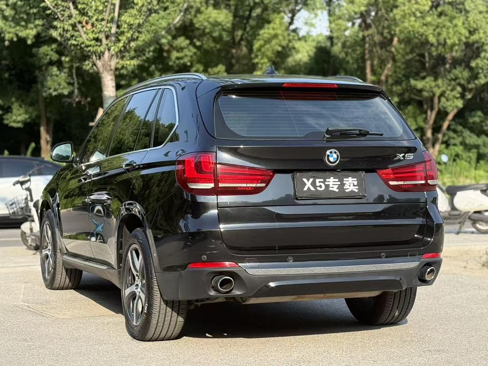 BMW BMW X5 (Import)