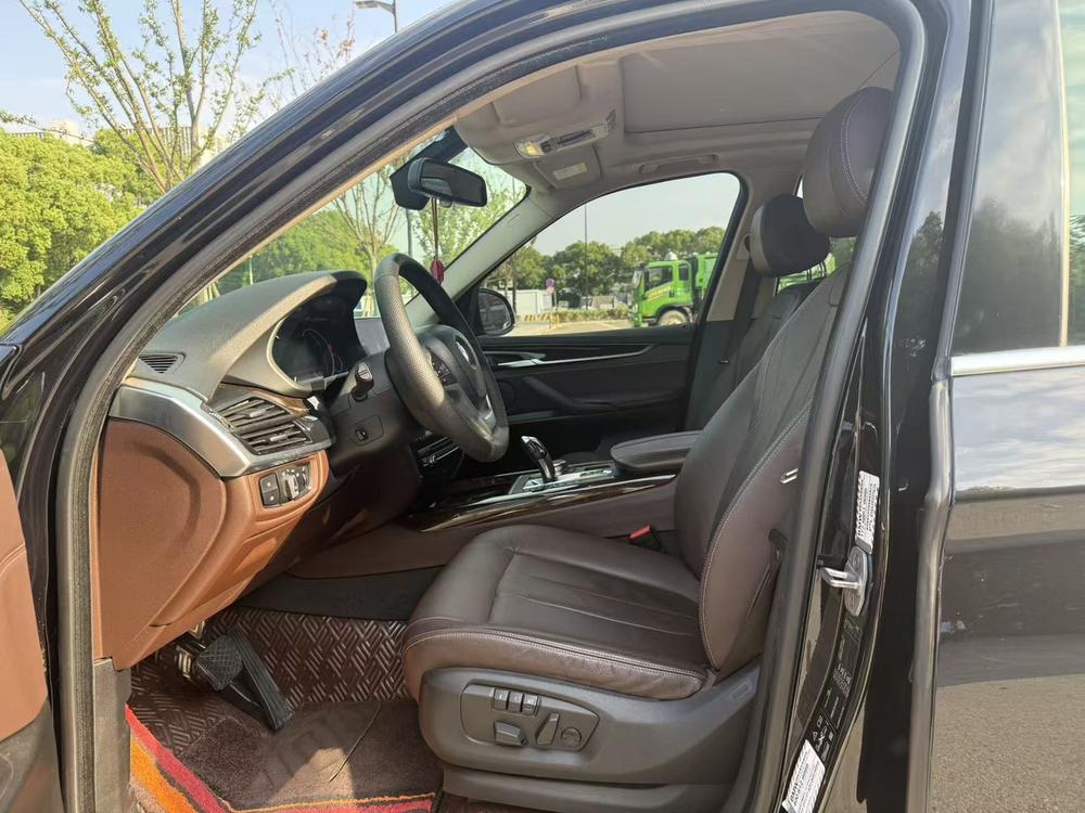 BMW BMW X5 (Import)