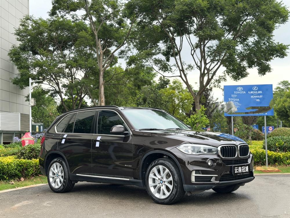 BMW BMW X5 (Import)