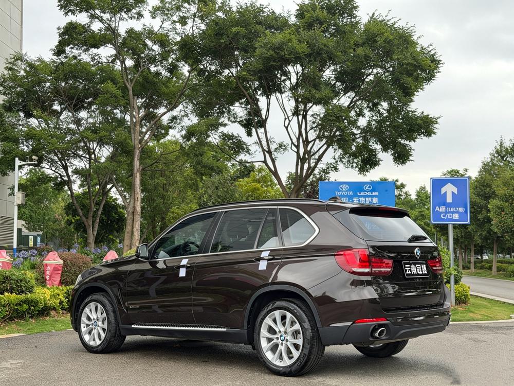 BMW BMW X5 (Import)