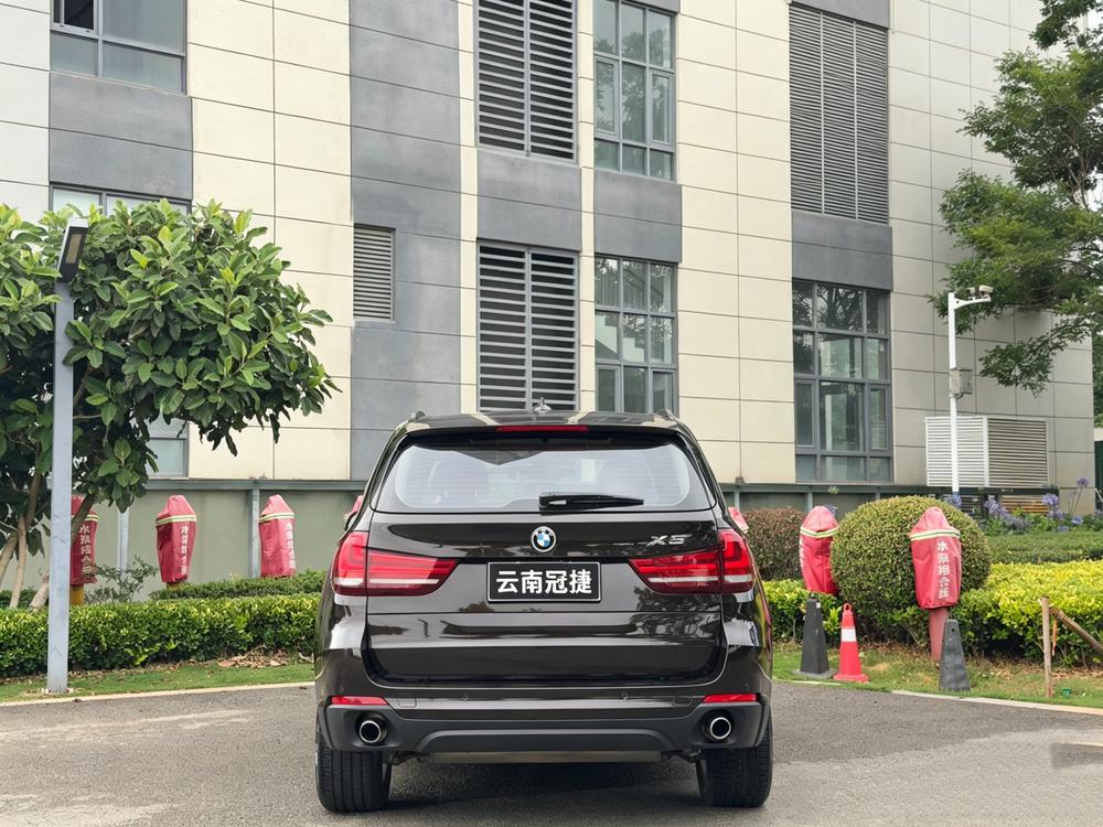 BMW BMW X5 (Import)