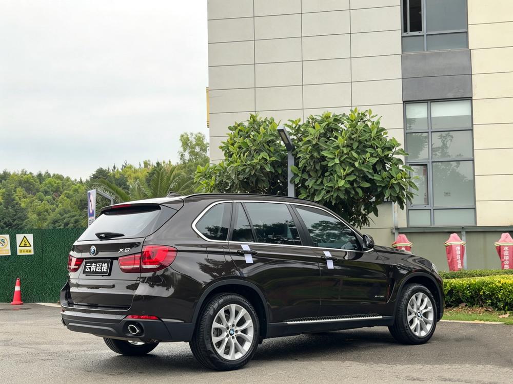 BMW BMW X5 (Import)