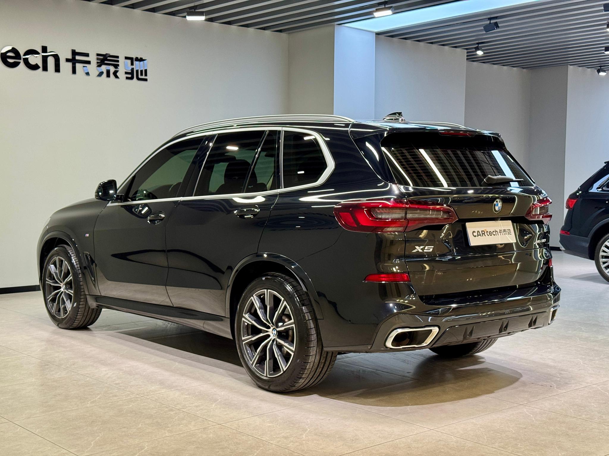 BMW BMW X5 (Import)