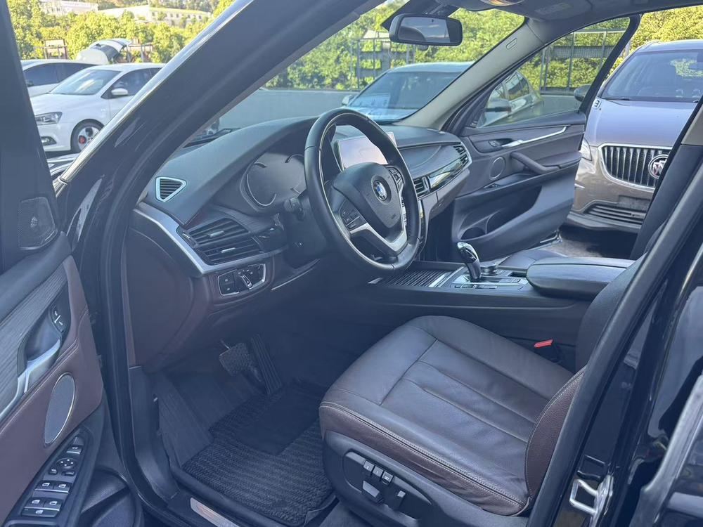 BMW BMW X5 (Import)