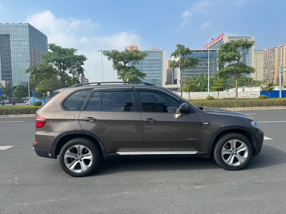 BMW BMW X5 (Import)