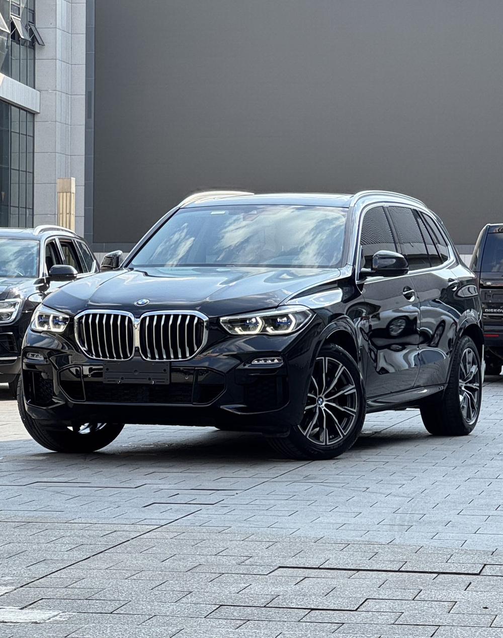 BMW BMW X5 (Import)