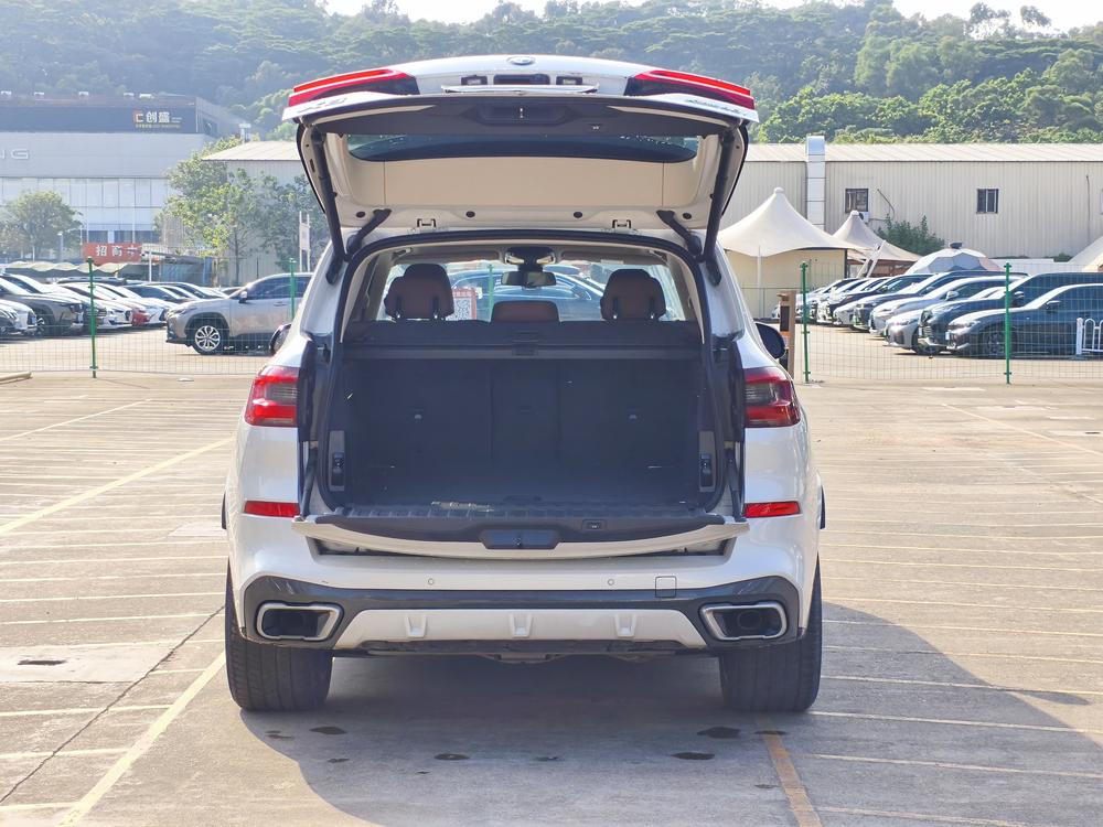 BMW BMW X5 (Import)