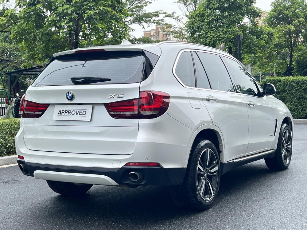 BMW BMW X5 (Import)