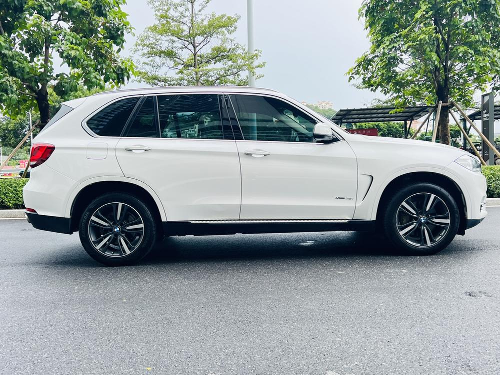 BMW BMW X5 (Import)