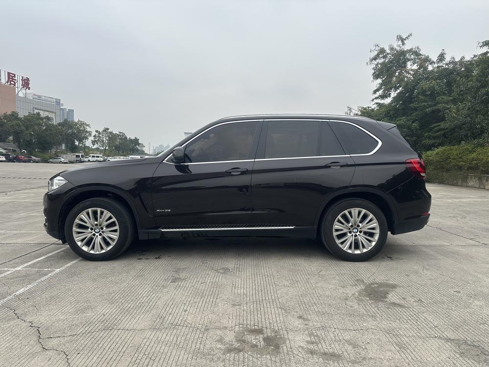 BMW BMW X5 (Import)
