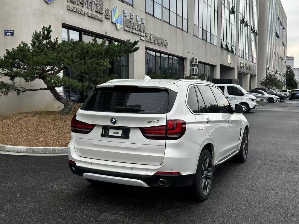 BMW BMW X5 (Import)