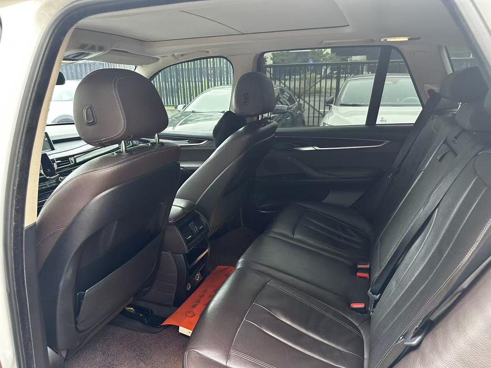 BMW BMW X5 (Import)