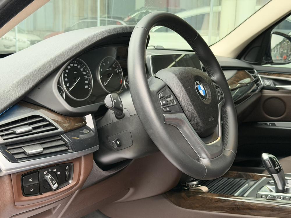 BMW BMW X5 (Import)