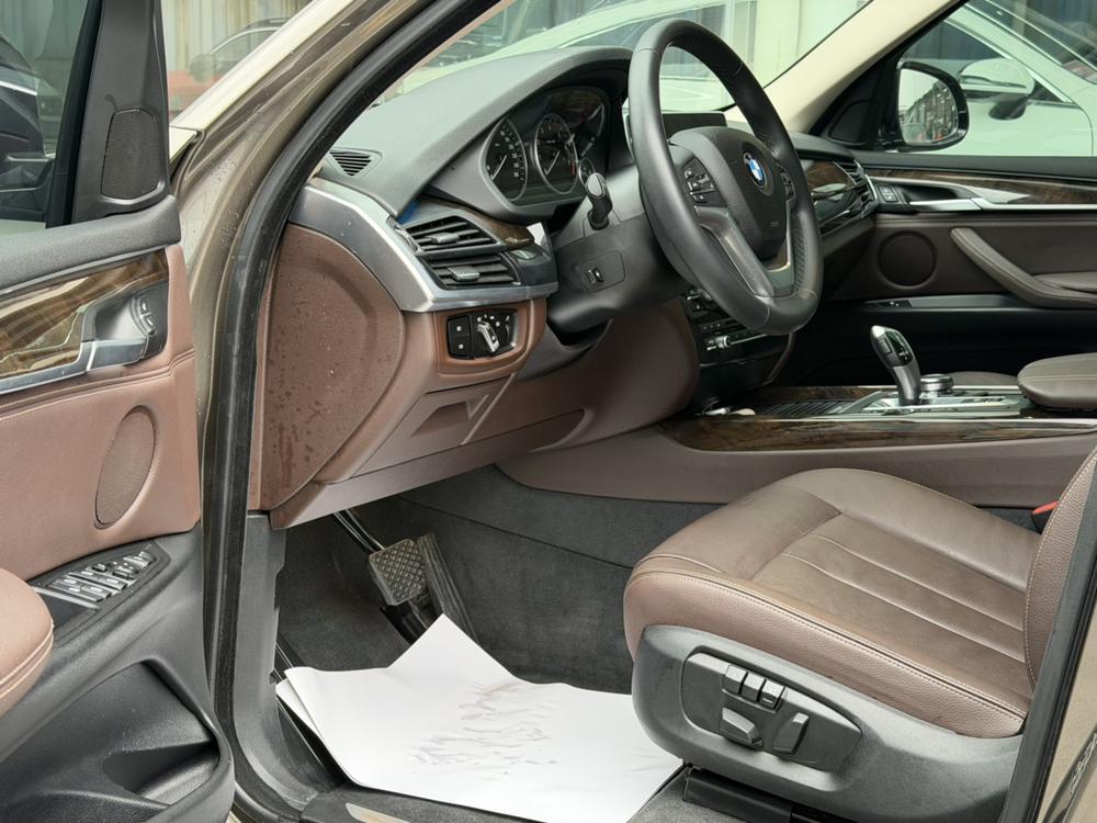 BMW BMW X5 (Import)