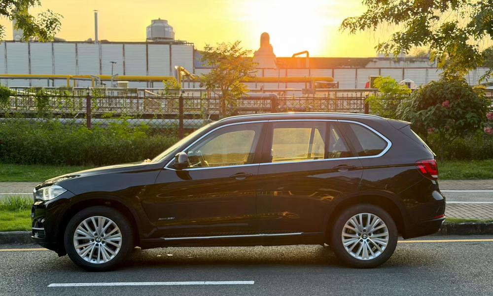 BMW BMW X5 (Import)