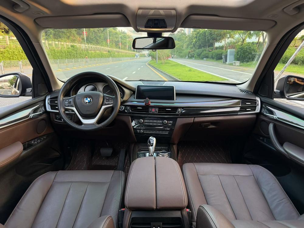 BMW BMW X5 (Import)