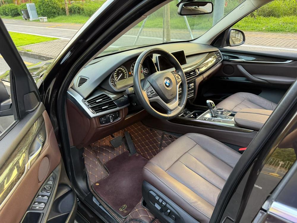 BMW BMW X5 (Import)