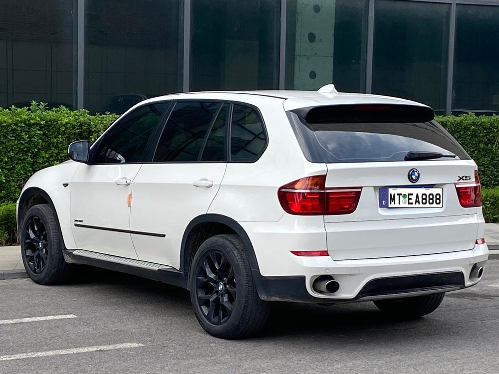 BMW BMW X5 (Import)