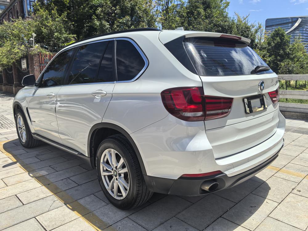 BMW BMW X5 (Import)